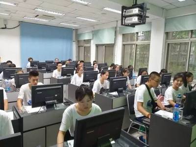 2017年北师大高校科学营信息技术自主研究性学习活动成功举办_教育_网